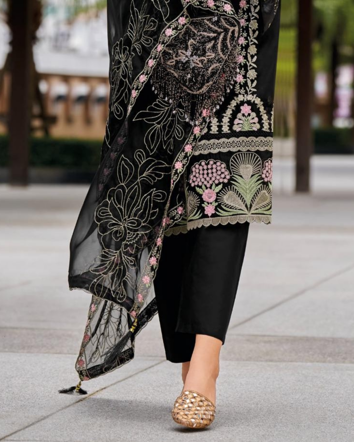 Black Embroidered Organza Fabric Readymade Pakistani Salwar Suit
