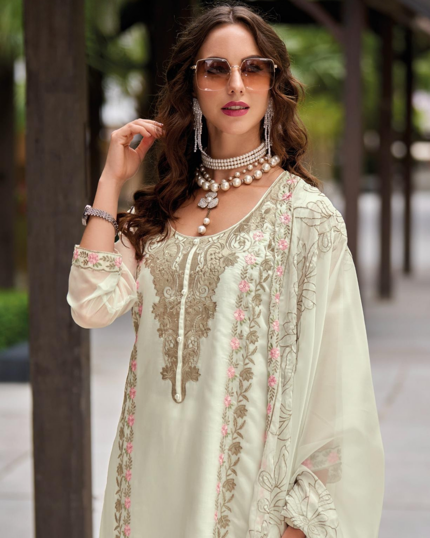 White Embroidered Organza Fabric Readymade Pakistani Salwar Suit