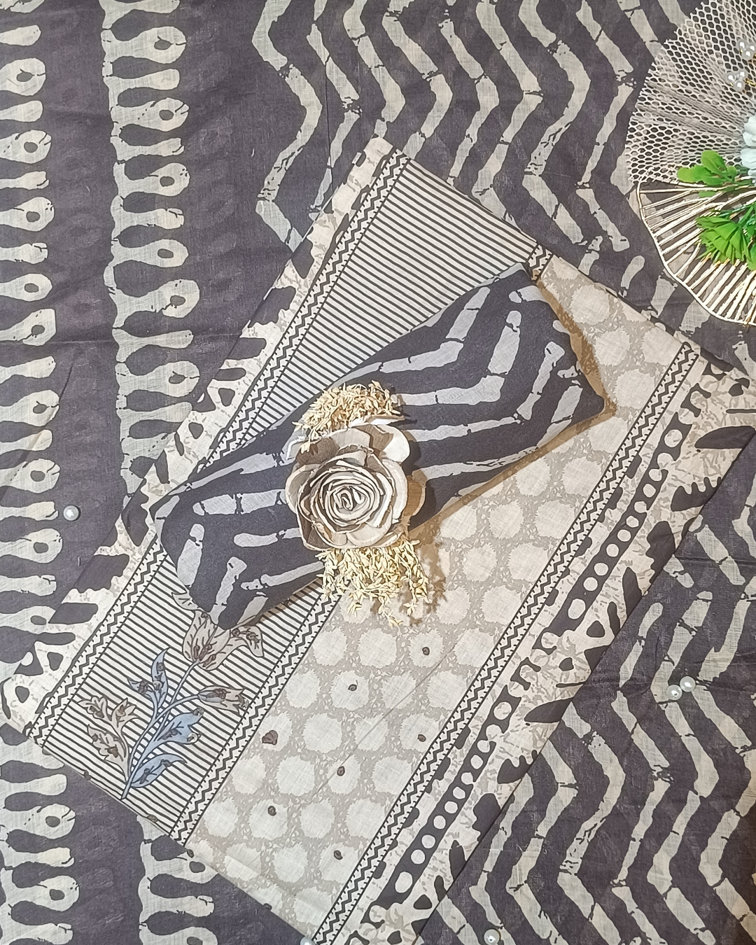 Black And Grey Mal Cotton printed fabric Unstitched Salwar Suit
