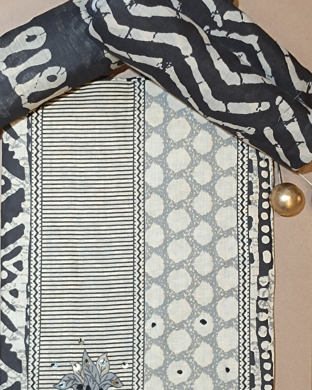 Black and Off-White Mal Cotton printed fabric Unstitched Salwar Suit