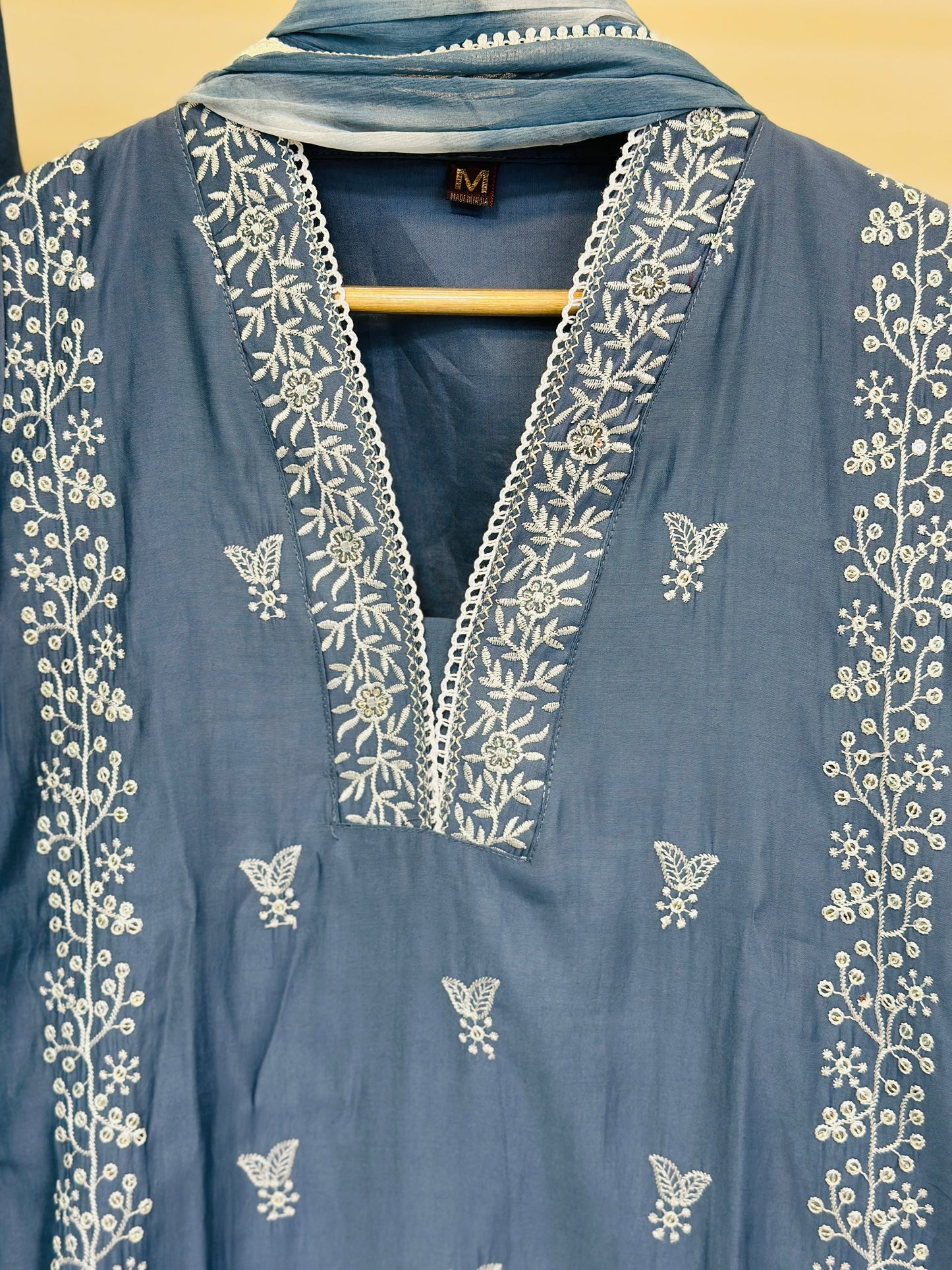 Embroidered 3 pc suit π₯