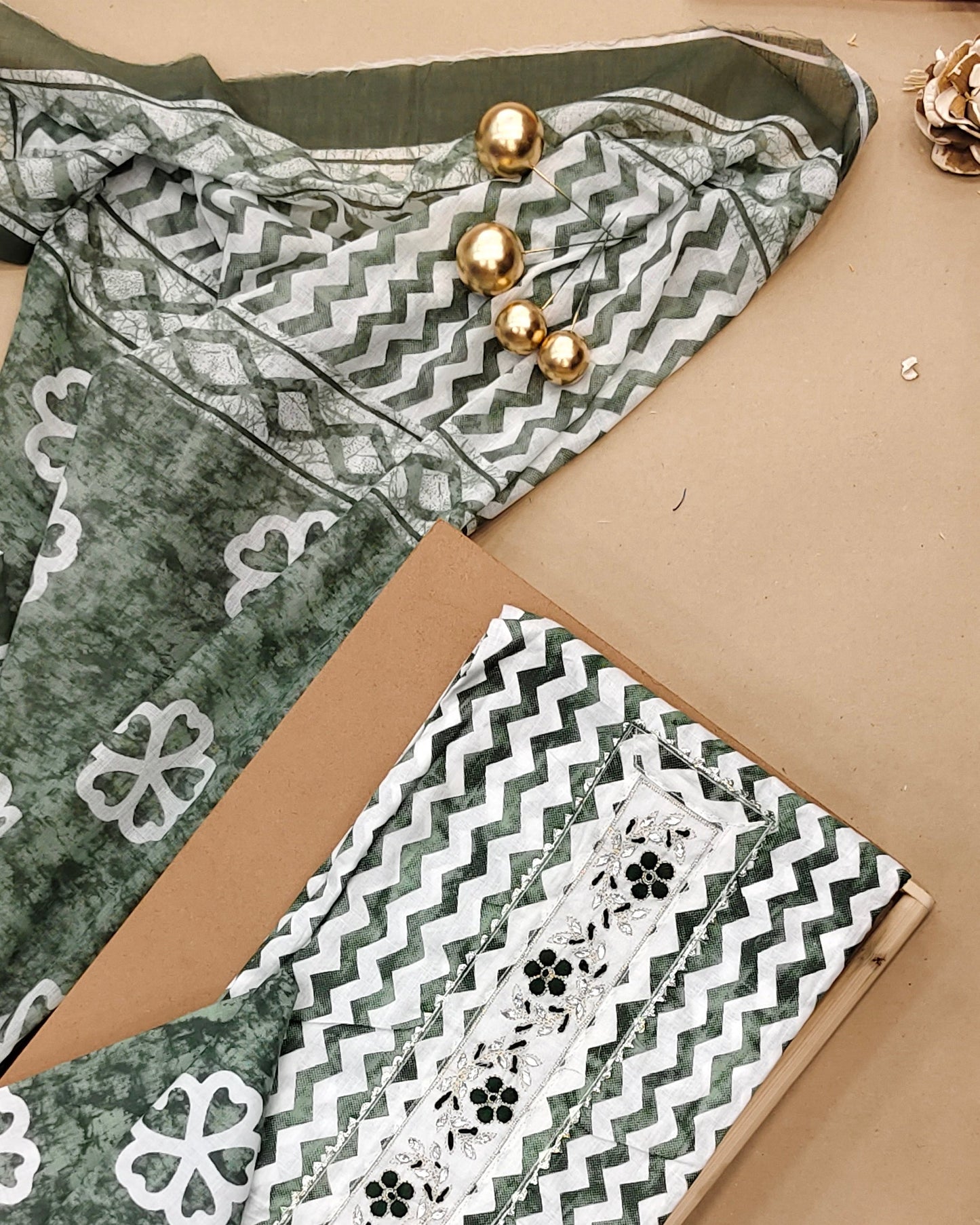 Green and White Mal Cotton printed fabric Unstitched Salwar Suit