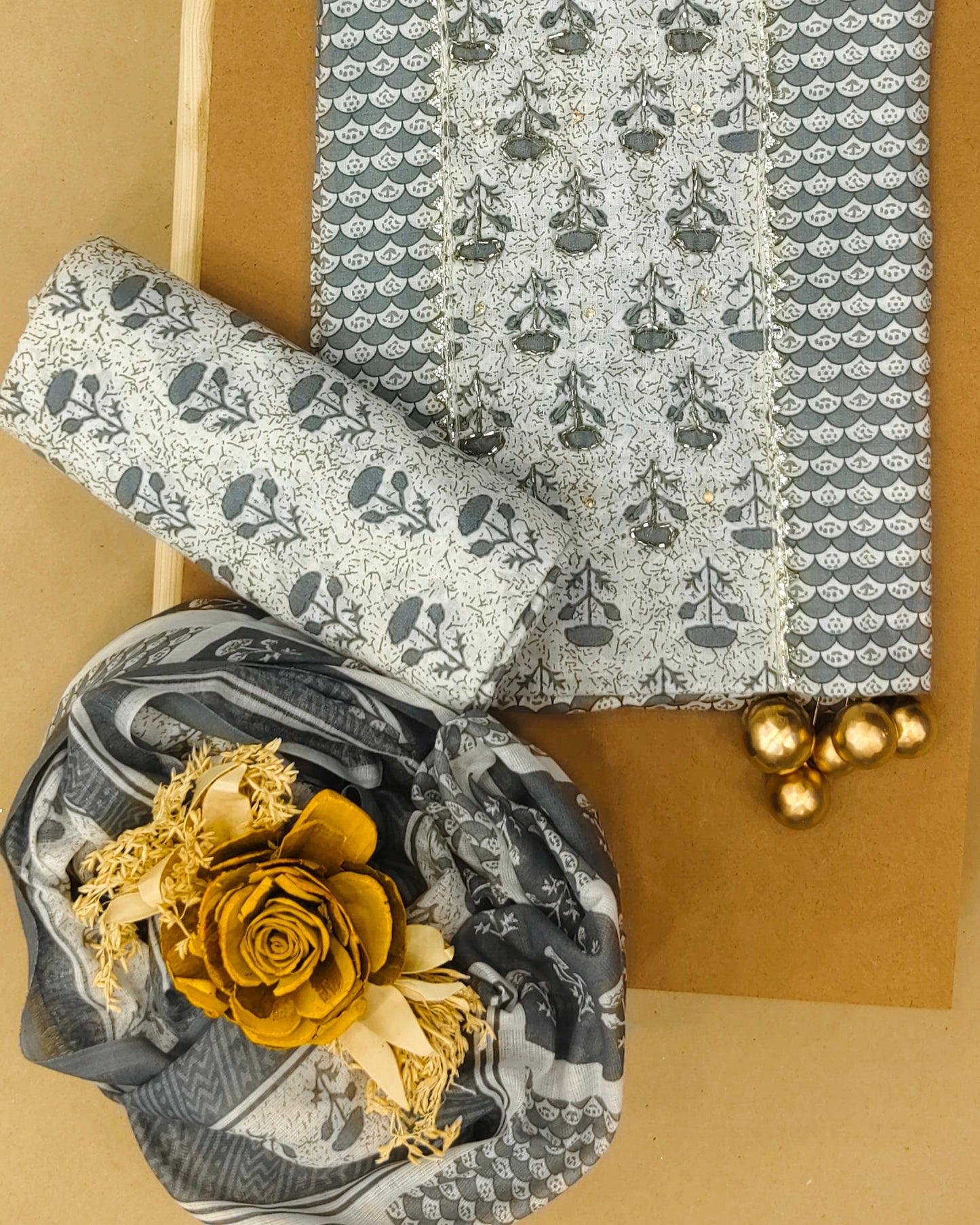 Grey And White Mal Cotton printed fabric Unstitched Salwar Suit