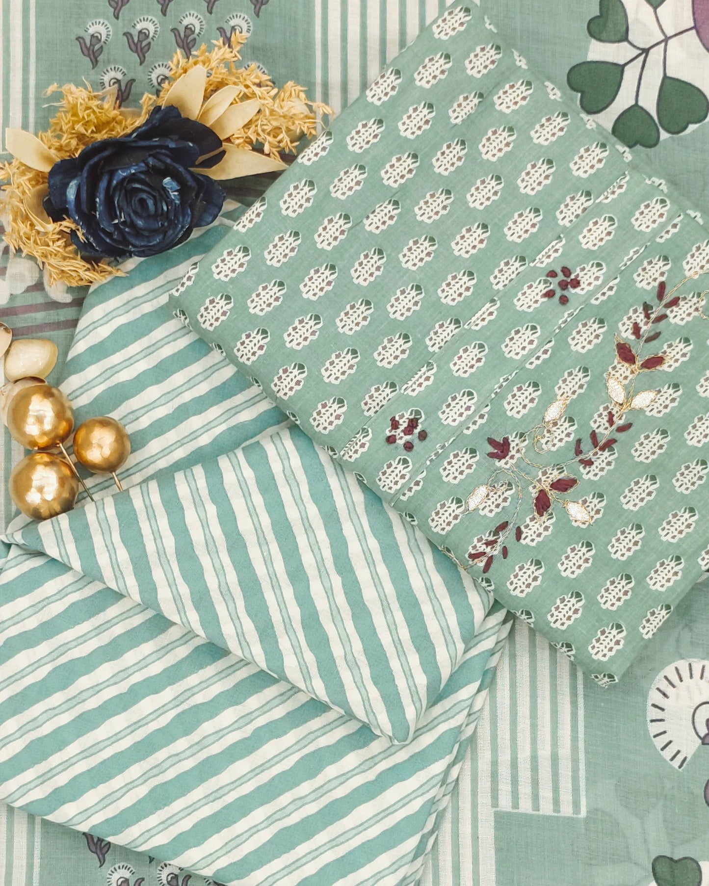 Light Green And White Mal Cotton printed fabric Unstitched Salwar Suit